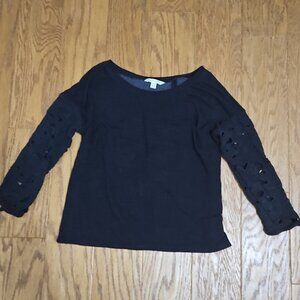 American Eagle Black Split Back Embroidered Sleeve shirt Size Small